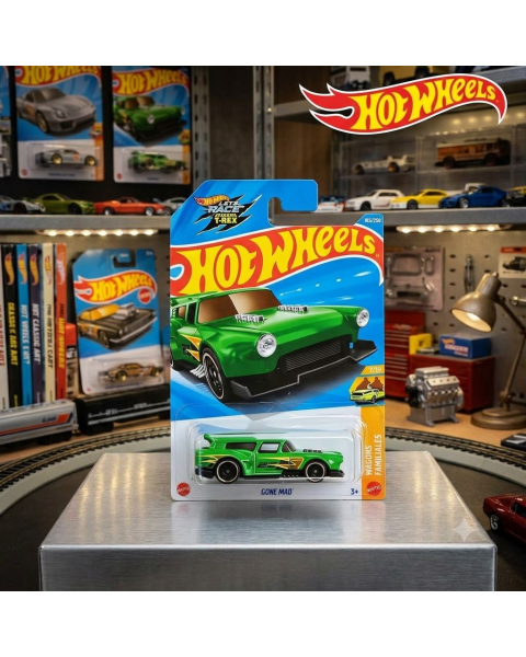 Mô Hình Xe Hot Wheels Gone Mad (Wagons 7/10) - Màu Xanh Lá Retro Custom (1:64)